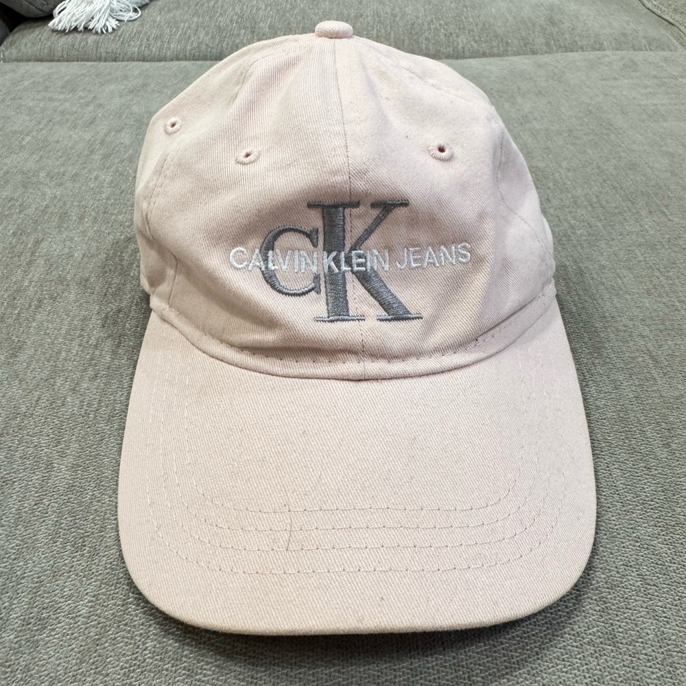 NWOT Light Pink Calvin Klein Jeans Baseball Cap Hat - Picture 2 of 7